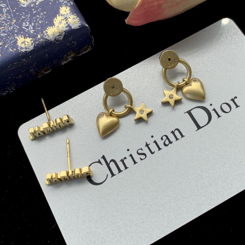 CHRISTIAN DIOR